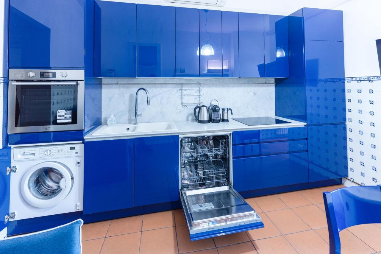 Milan Flat 5 Min From Duomo With Park For Small Cars Buitenkant foto